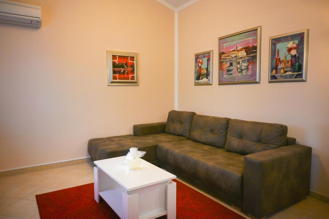 Karojba Villa Michelle מראה חיצוני תמונה