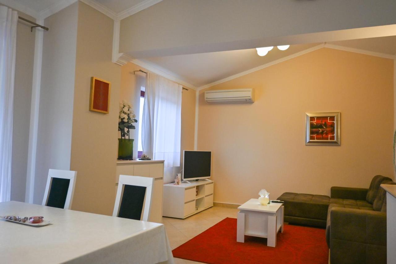 Karojba Villa Michelle מראה חיצוני תמונה