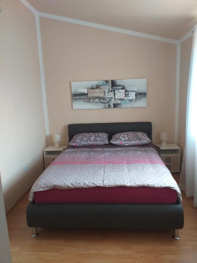 Karojba Villa Michelle מראה חיצוני תמונה