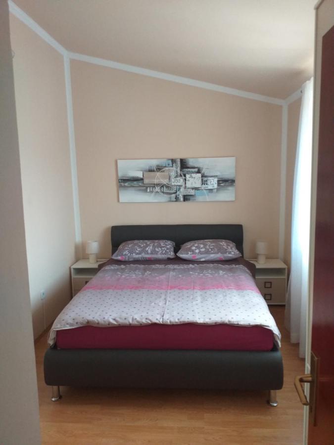 Karojba Villa Michelle מראה חיצוני תמונה