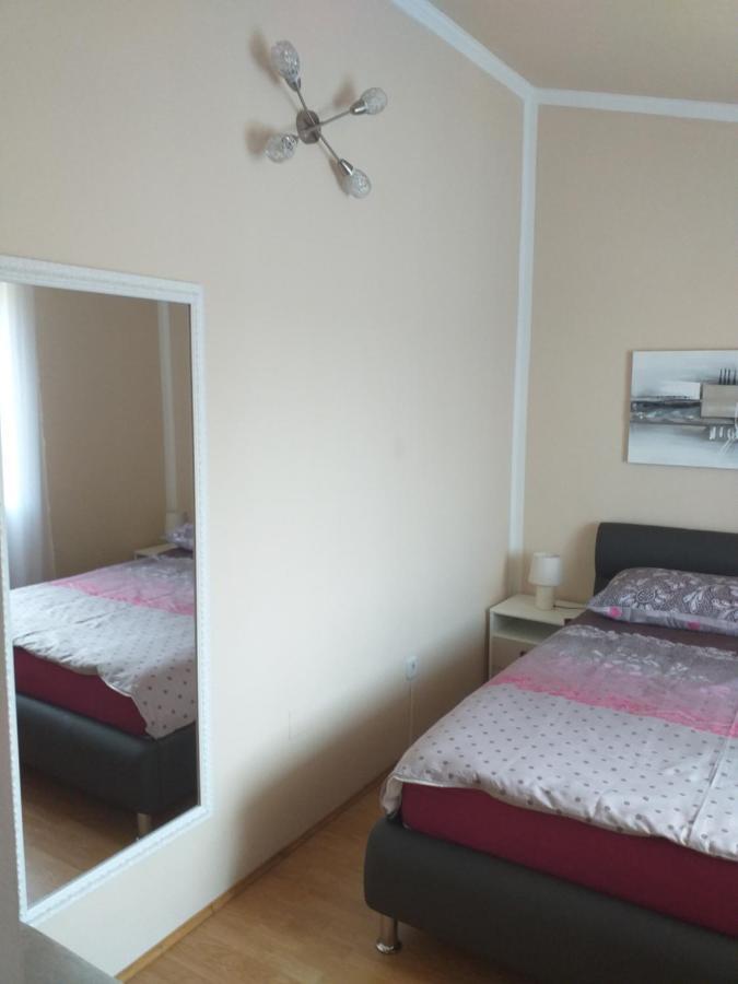 Karojba Villa Michelle מראה חיצוני תמונה