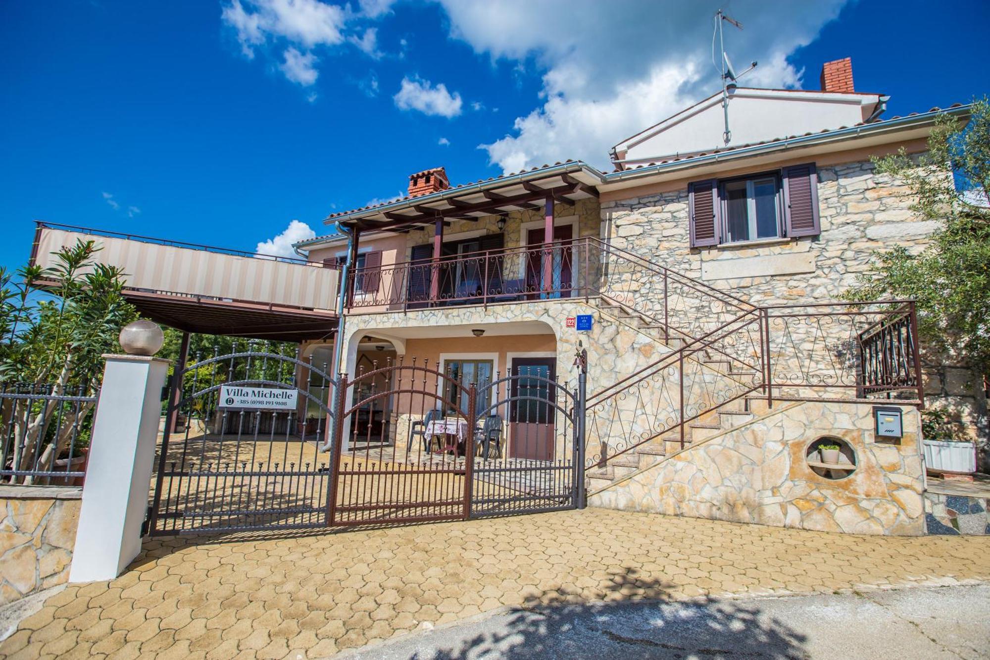 Karojba Villa Michelle מראה חיצוני תמונה