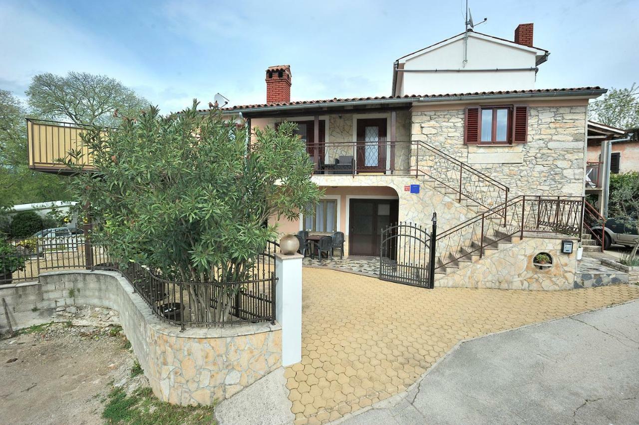 Karojba Villa Michelle מראה חיצוני תמונה