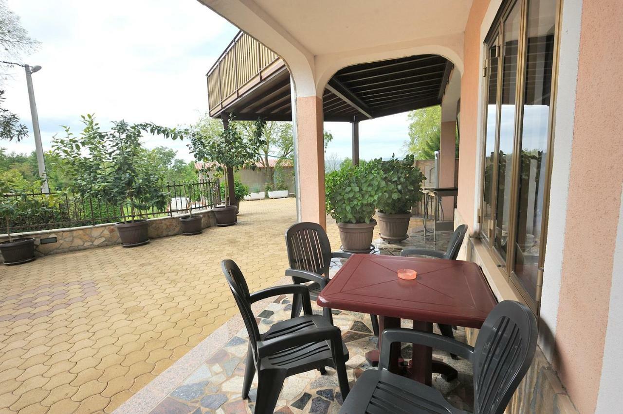Karojba Villa Michelle מראה חיצוני תמונה