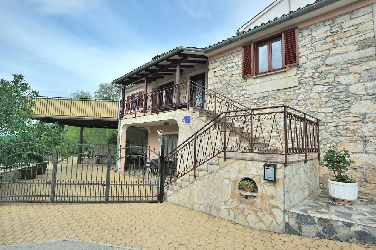 Karojba Villa Michelle מראה חיצוני תמונה