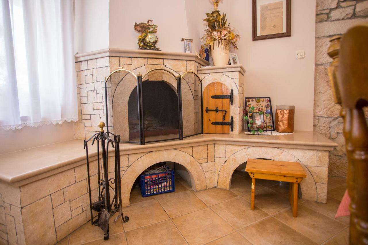 Karojba Villa Michelle מראה חיצוני תמונה